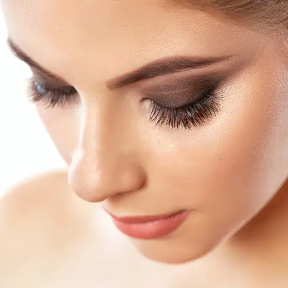 Lash Extensions vs. Magnetic Lashes: The Truth About Commitment and Convenience